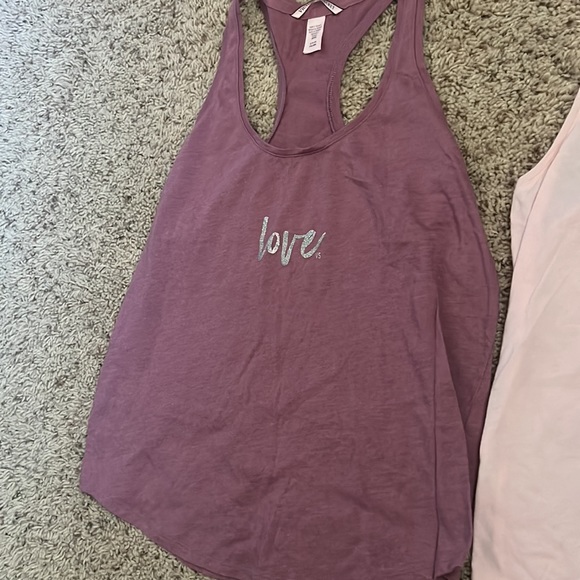 NEW Condition 3-piece matching Victoria’s Secret “Love”/hearts graphic set - Picture 4 of 8